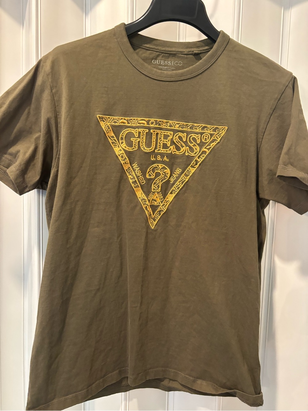 GUESS Men's Olive Green Logo Tee with Yellow Graphic Size Medium